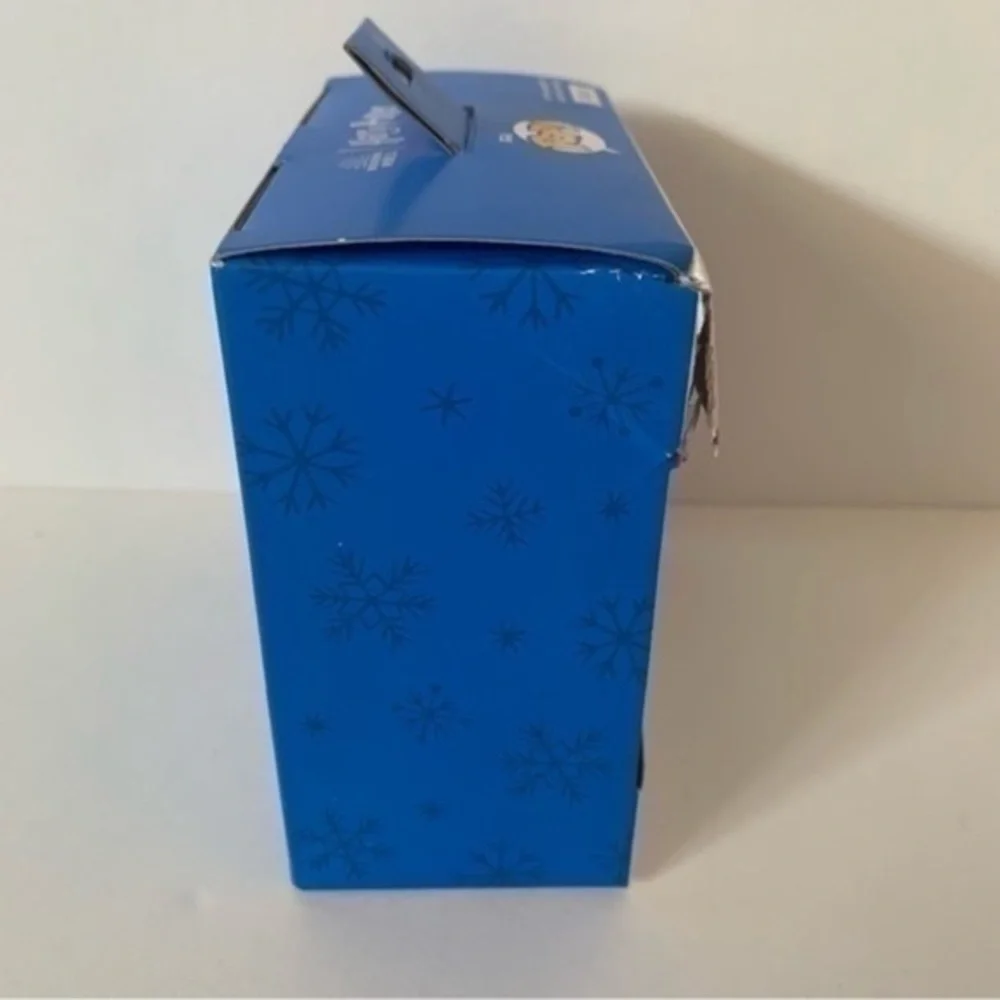 NIB. FUNKO POP! Harry Potter& Hedwig Gold Ornament